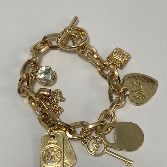 MICHAEL KORS Stainless Steel Keychain and Heart Charm Chain Link Bracelet - Picture 2 of 9